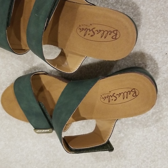 Used once green Bella Siba green slip in with adjustable bands. - Picture 3 of 11